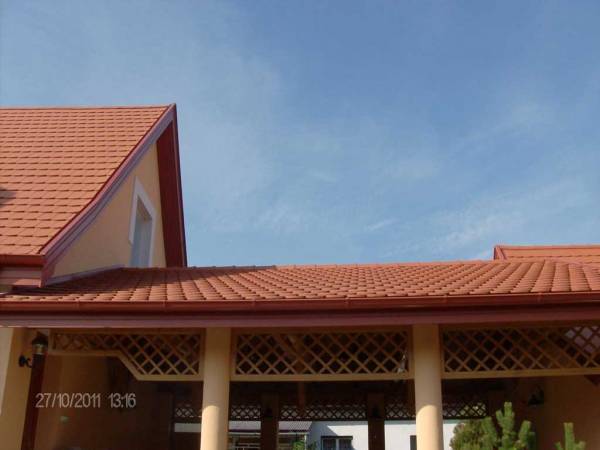 Creaton Hortobágy tetőcserép natúrvörös