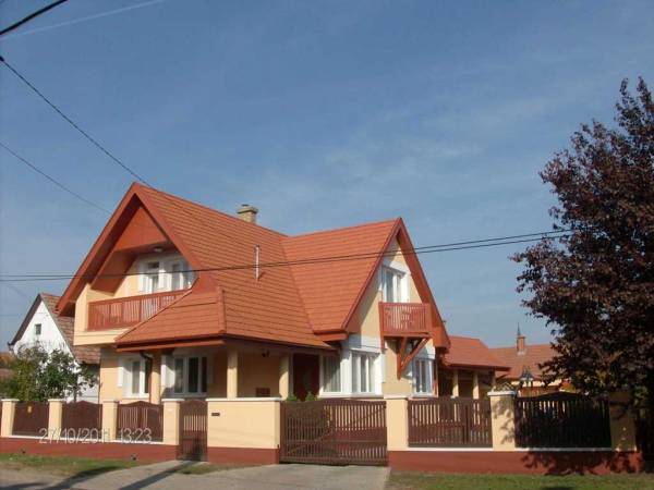 Creaton Hortobágy tetőcserép natúrvörös